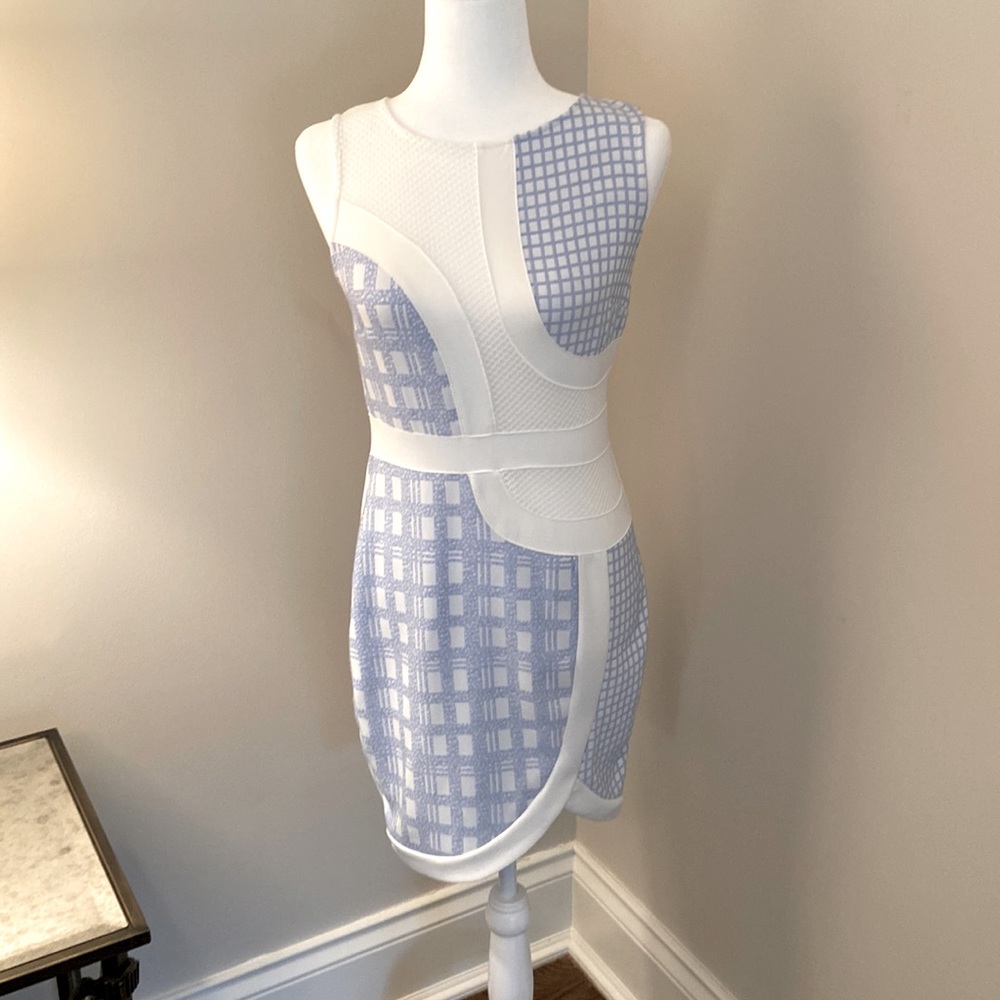 Zoya Moda Atelier sleeveless dress. Size L